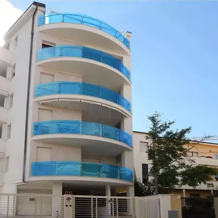 Seaside Comfort In The Heart Of Apartment